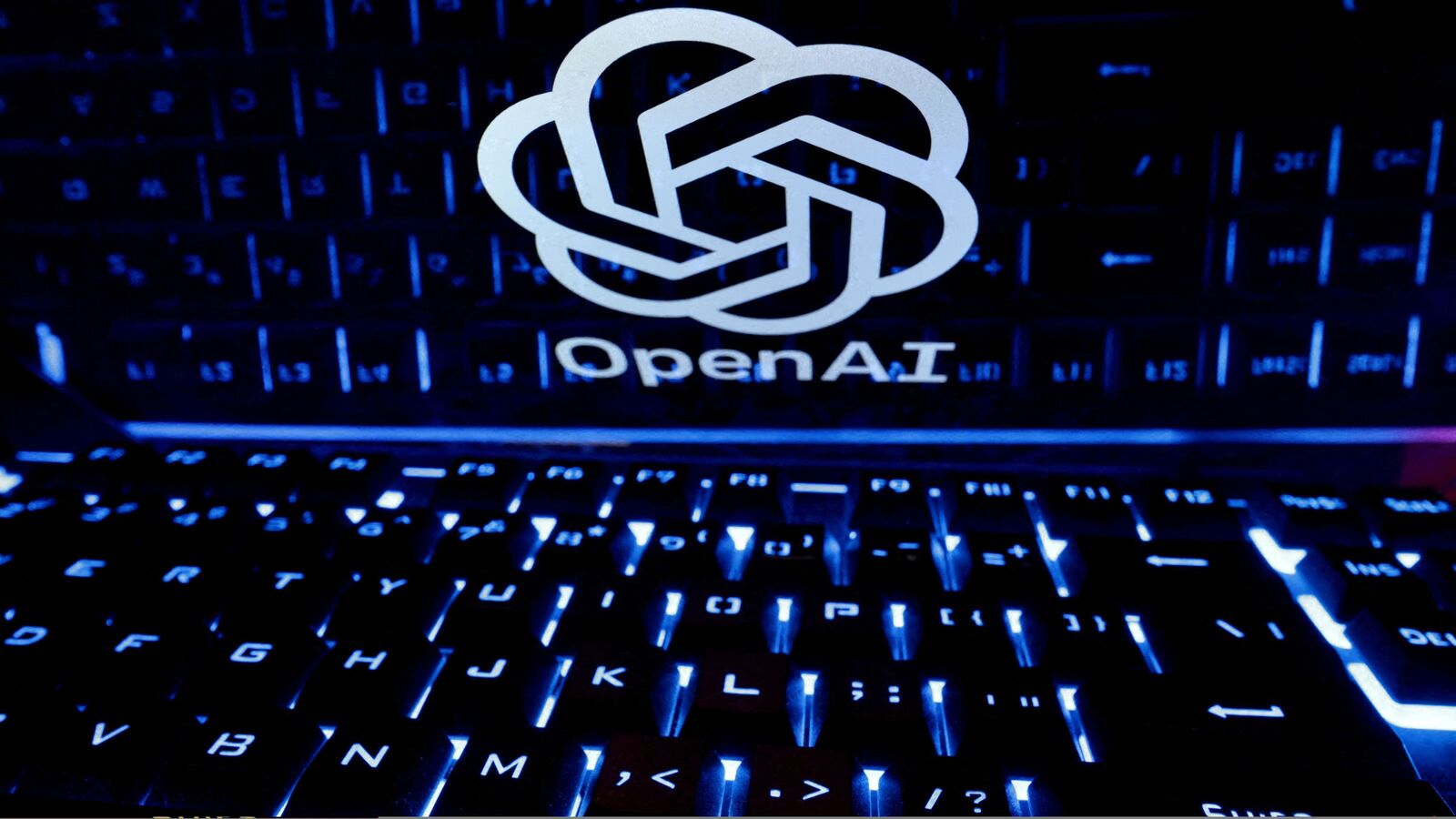 OpenAI 与 Jony Ive 合作开发 AI 硬件？以下是 Ming-Chi Kuo 透露的有关原型的信息