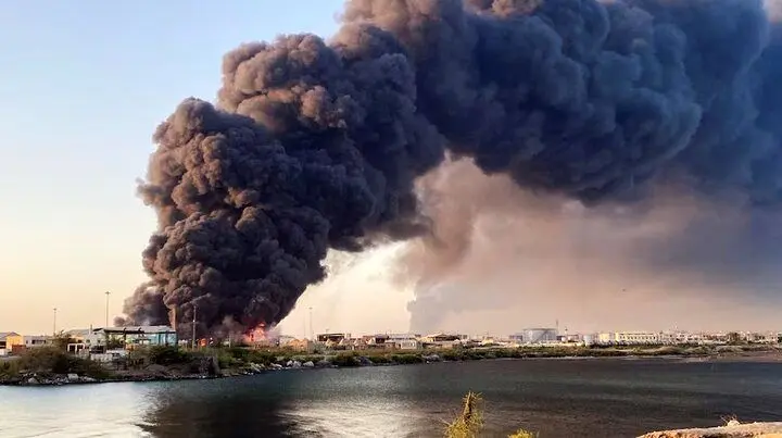 无人机、爆炸袭击苏丹港机场