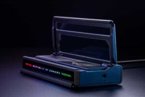 华硕的新 USB-C 扩展坞为您的 Rog Ally 或 Steam Deck 提供动力