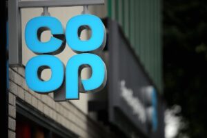 合作卡支付和受网络攻击的商店的可用性
