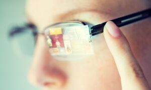 报告：Apple 将于 2026 年底推出 AI 增强型智能眼镜