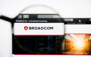 Broadcom vs. Marvell：哪只半导体股票的上涨空间更大？