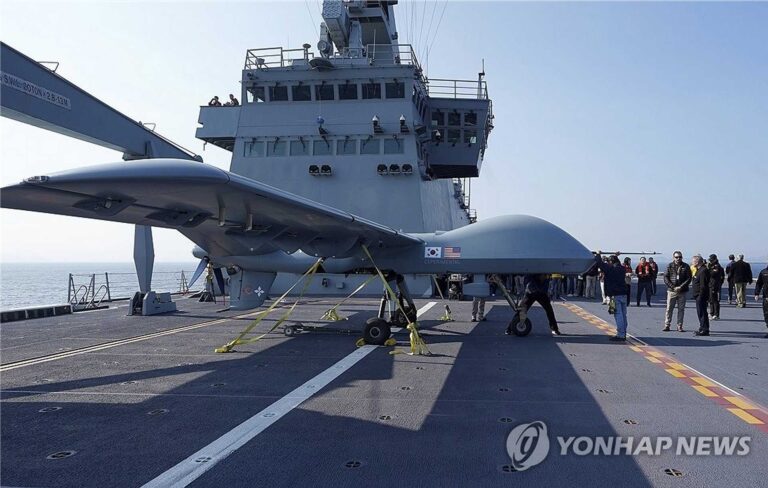 突发新闻：韩国优先考虑无人机指挥舰而不是美国 F-35B 战斗机的航空母舰
