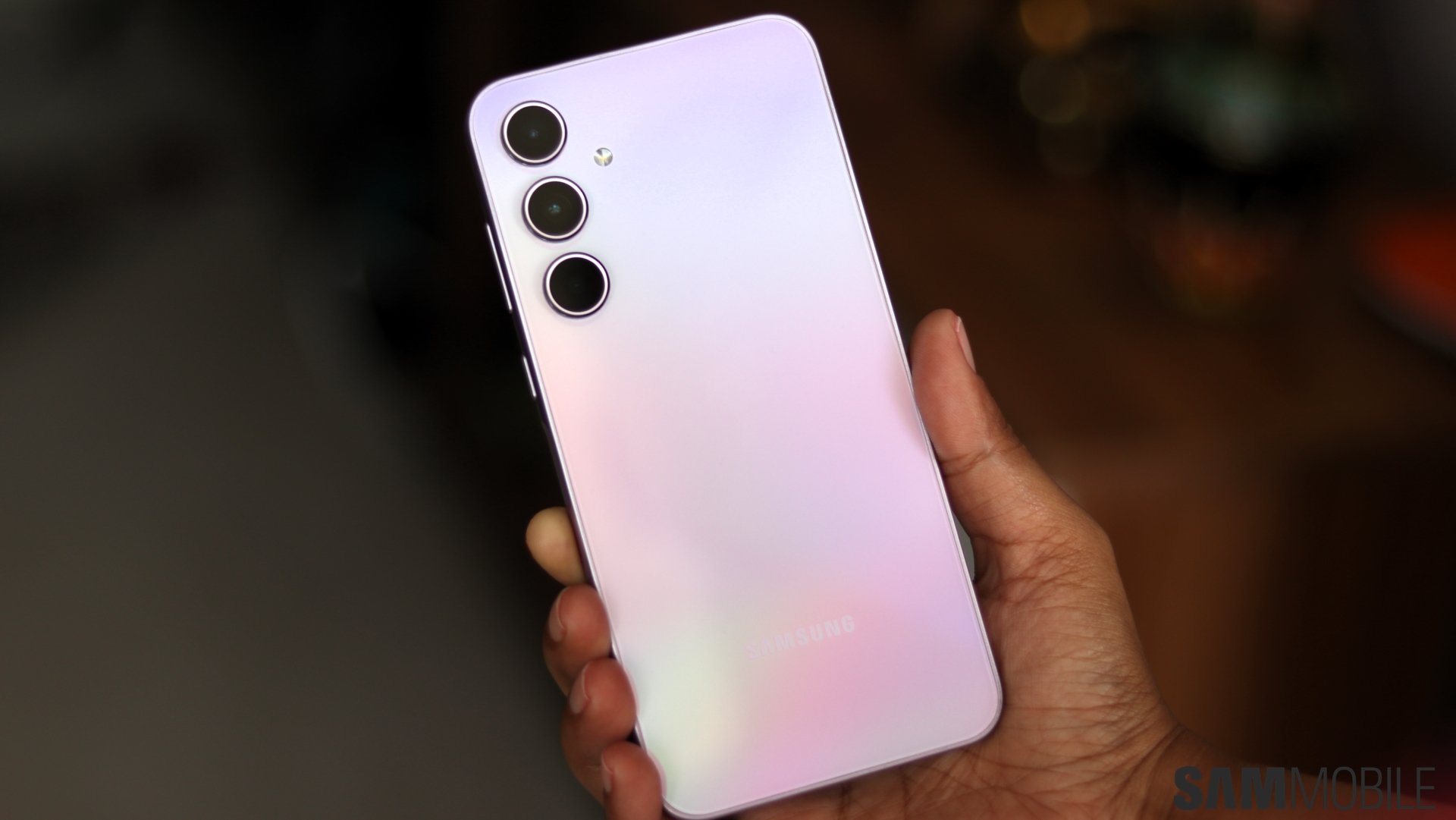 打破：Galaxy A35 开始获得 One UI 7 更新