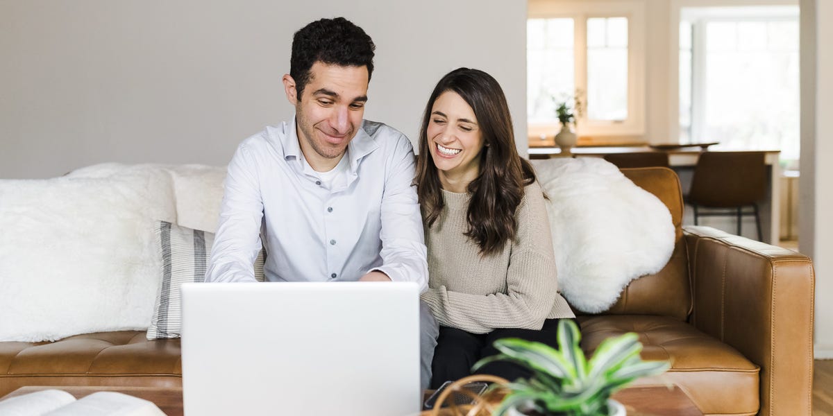 我们构建了一个 AI 助手，为医生提供他们很少有的东西：时间