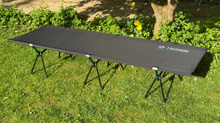 Helinox Cot One Convertible 评论：适合富裕冒险家的高级露营床
