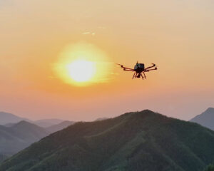 “A2Z 无人机交付开始 FAA 对 Longtail AirDock Edition 无人机的适航审查”