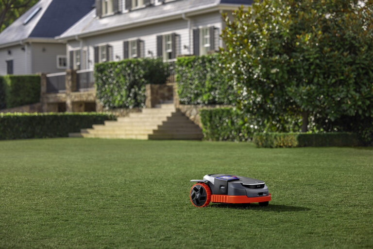 使用 Segway Navimow X3 为夏天塑造更大的草坪