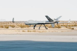 美国与卡塔尔达成 MQ-9B 收割者无人机和 FS-LIDS 系统的历史性协议，以应对新出现的威胁