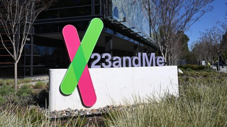 生物技术公司 Regeneron 以 $256M 收购破产的 23andMe