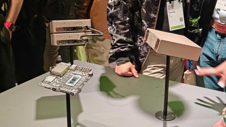 AI 淘金热催生了新一代 PC：个人超级计算机万岁