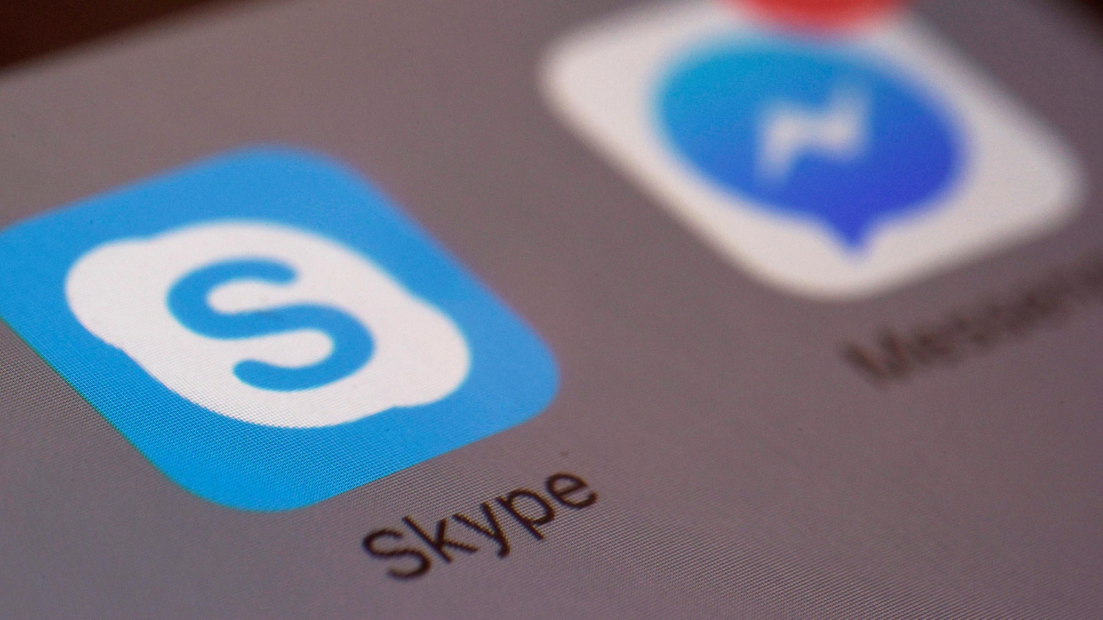 一个技术提示：Skype 永久关闭，但用户仍然有这些选择