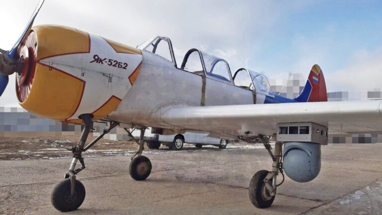 俄罗斯测试配备霰弹枪的 Yak-52 教练机以击落乌克兰无人机