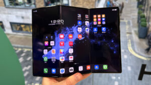 三星 Galaxy 三折可能具有与 Galaxy Z Fold 7 相同的这 3 个功能