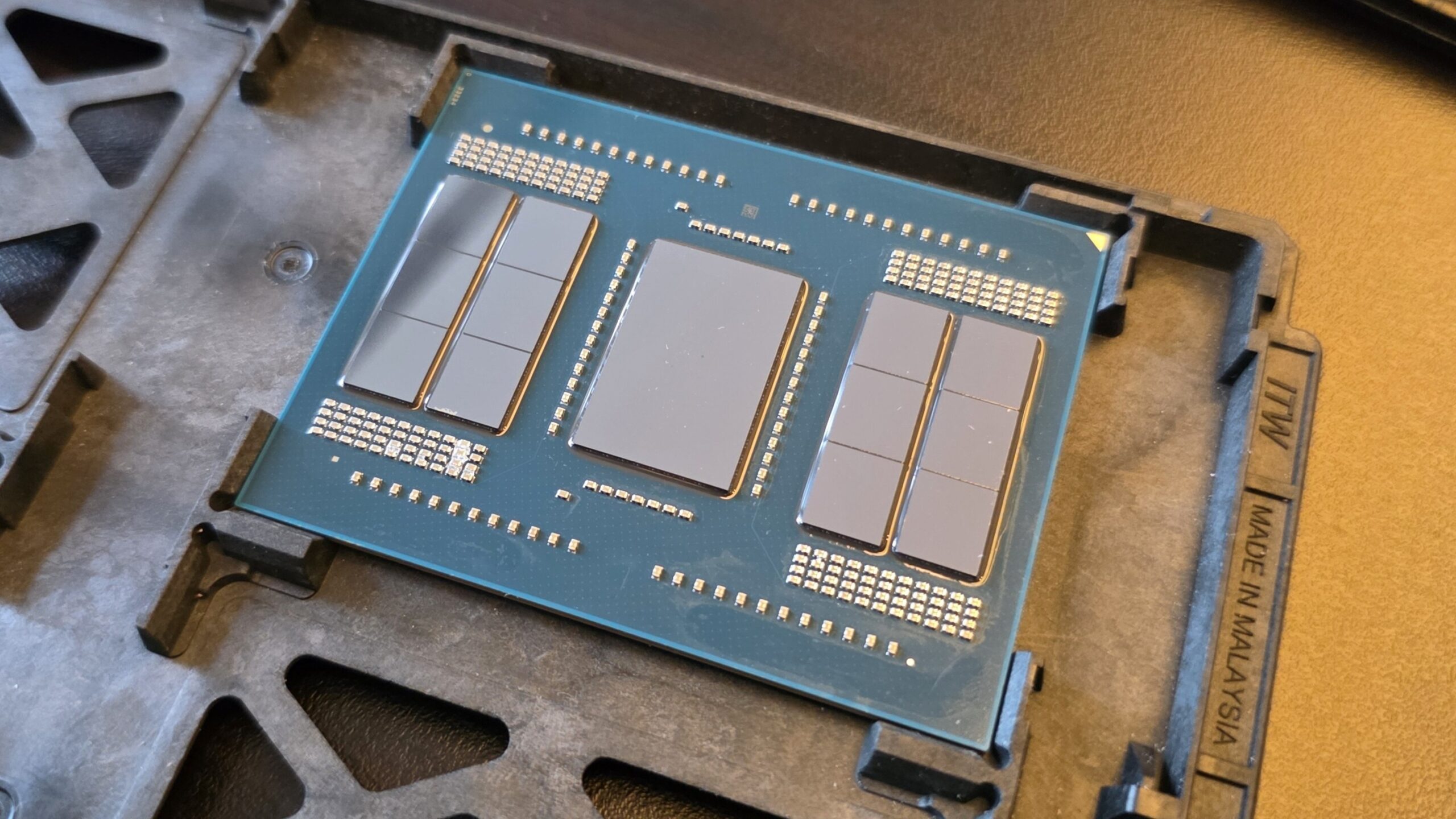 AMD 宣布推出 Threadripper HEDT 和 Pro 9000 系列 CPU：适用于台式机和工作站的 96 核和 192 线程