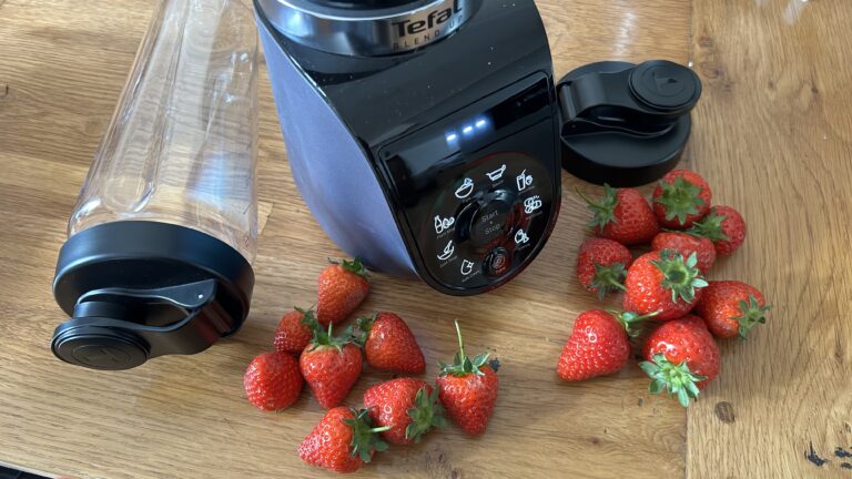 Tefal Blend Up Mini Blender 评论：体积小、静音且用途广泛