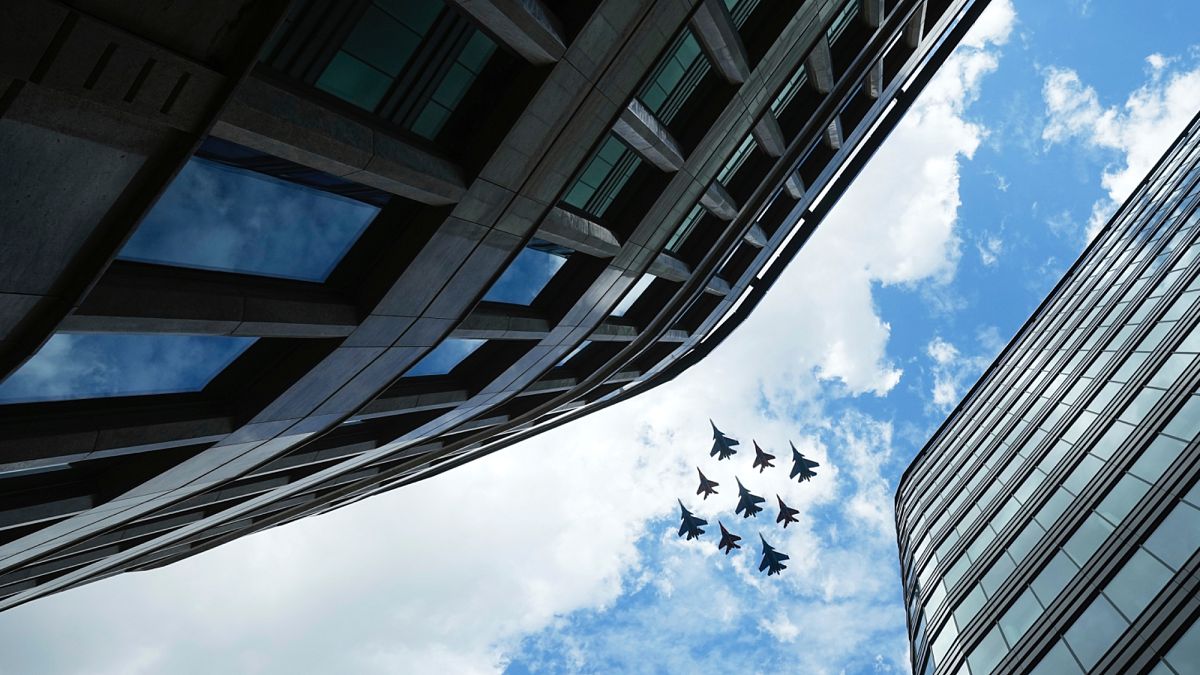 乌克兰无人机连续三天瘫痪莫斯科领空