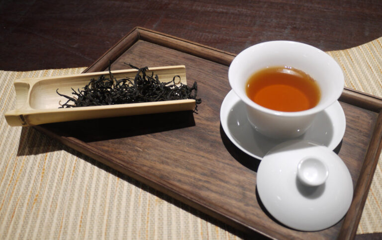 台湾开发全国第一 AI 红茶生产