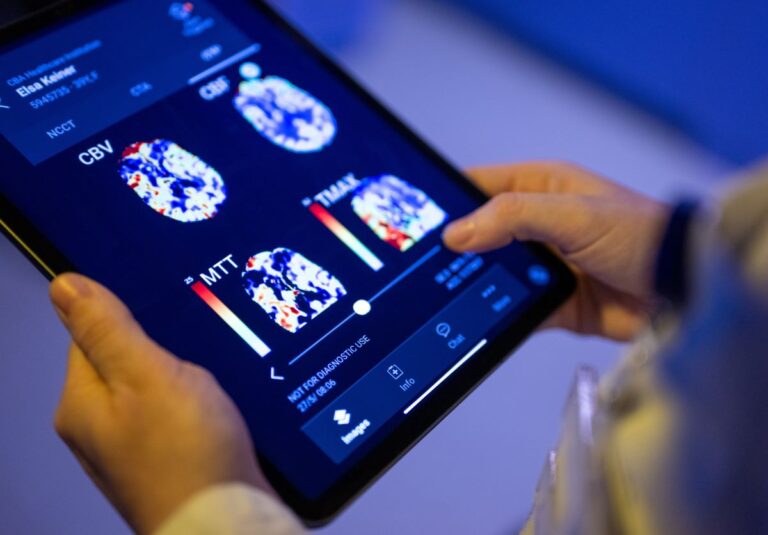 从数据到诊断 – AI 如何改变医学世界