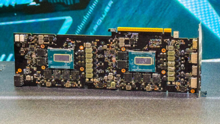 英特尔刚刚批准了一款专门用于 AI 的具有 48GB RAM 的巨型双 GPU 显卡 – 它就在这里