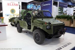 FEINDEF 2025：西班牙 EINSA 首次推出配备游荡弹药的 4x4 Falcata 战术车