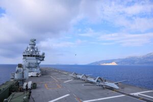 Bayraktar TB3 在 Denizkurdu 2025 演习中进行首次舰载实弹射击