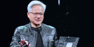 英伟达首席执行官称美国对 AI 芯片的出口管制是“失败”