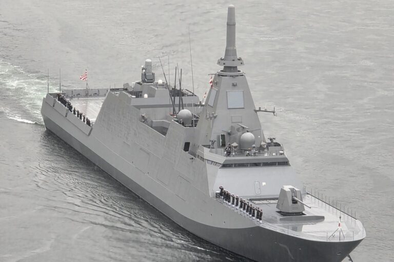日本委托 JS Niyodo 第一级最上级护卫舰配备 Mk41，用于防空和多任务打击