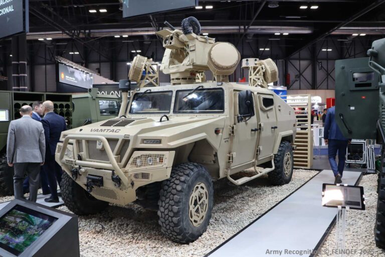 FEINDEF 2025：Escribano 将 Vamtac ST5 装甲车转变为完整的 C-UAS 平台，以应对无人机入侵