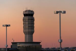 DC 军空交通管制热线已经 3 年多没有工作了