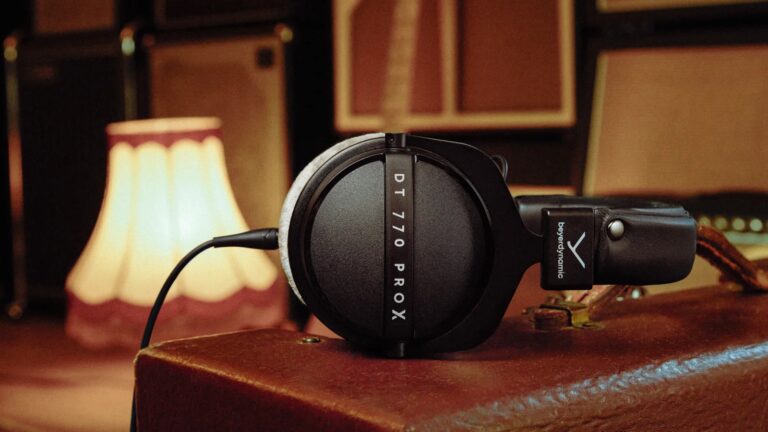 Beyerdynamic 的周年纪念耳机摆脱了限量版的地位，成为该品牌核心阵容的一部分
