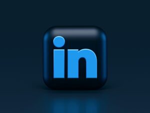 AI vs. Ghostwriter：谁写了最好的 LinkedIn 帖子？
