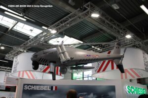 奥地利 Schiebel S-300 直升机无人机配备新型反潜战传感器，标志着海上防御的转变