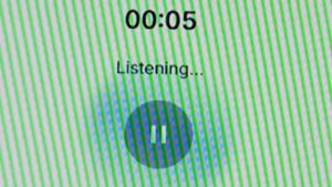 调查显示，医生正在使用未经批准的 AI 软件来记录患者会议