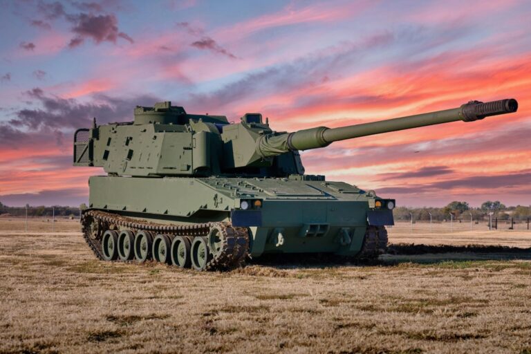 美国陆军通过新的美国 M109 52 圣骑士榴弹炮升级提高火炮射程