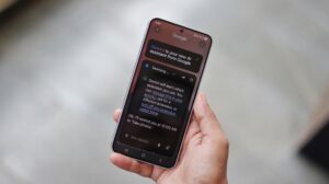 您现在可以将视频上传到 Gemini 并询问相关问题