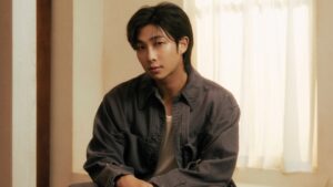 三星与男子乐队 BTS 的 RM 签约，成为其 Art TV 的形象大使