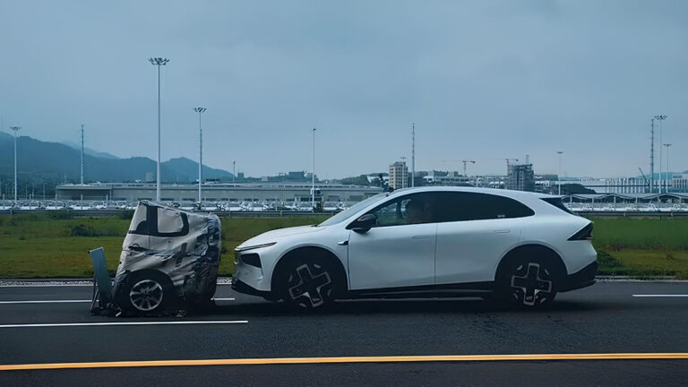 小鹏 G7 SUV 完成 130 公里/小时自动驾驶紧急制动测试
