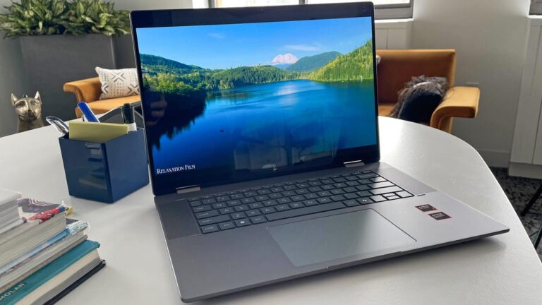 为什么我推荐这款混合 Windows 笔记本电脑而不是竞争型号的商务旅行