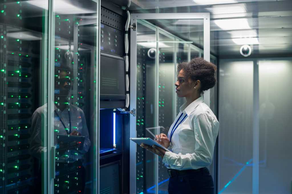 联想扩展了企业 AI 服务器选项