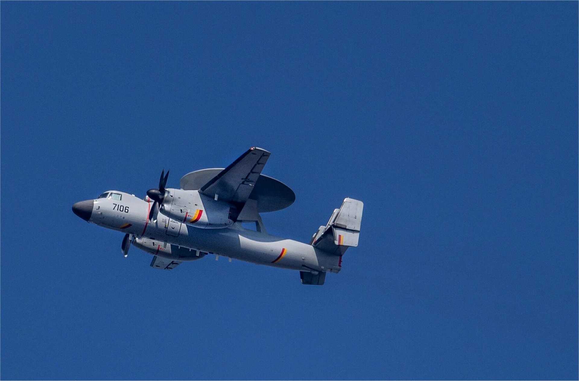 警报：中国即将投入运营部署 KJ-600 舰载预警机以与美国 E2D 竞争
