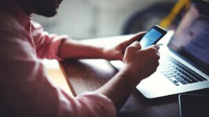 研究预测，随着积极的投资回报率趋势持续，Agentic AI 项目将激增