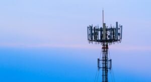 DNA Tower Finland 利用 Elisa DES 通过 AI 电池优化加入电力储备市场