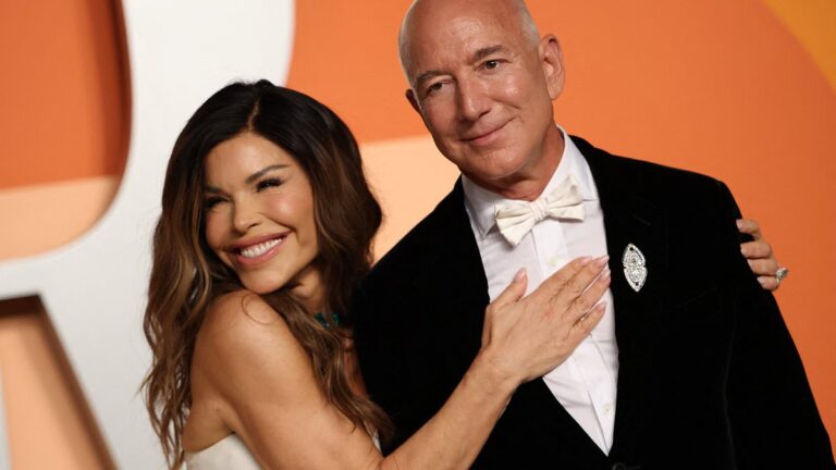 在豪华的威尼斯酒店内，为 Jeff Bezos 和 Lauren Sanchez 的婚礼预订一空 – VIP 客人将享受每晚 10,000 英镑的套房