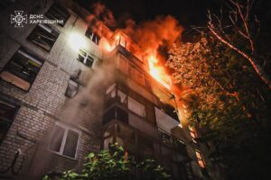 俄罗斯大规模无人机袭击在哈尔科夫造成 2 人死亡，至少 28 人受伤