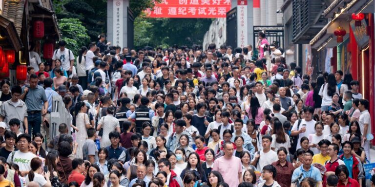 阿里巴巴、腾讯在高风险的中国考试中冻结人工智能工具