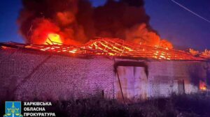 哈尔科夫爆炸：俄罗斯打击民用企业 – 视频