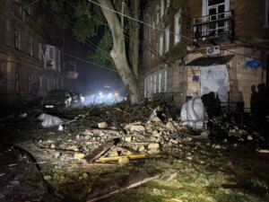 夜间无人机袭击敖德萨：有死有伤，破坏重大