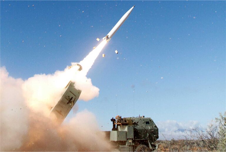 澳大利亚和美国将联合开发和生产用于 HIMARS 火箭发射器的 PrSM 导弹