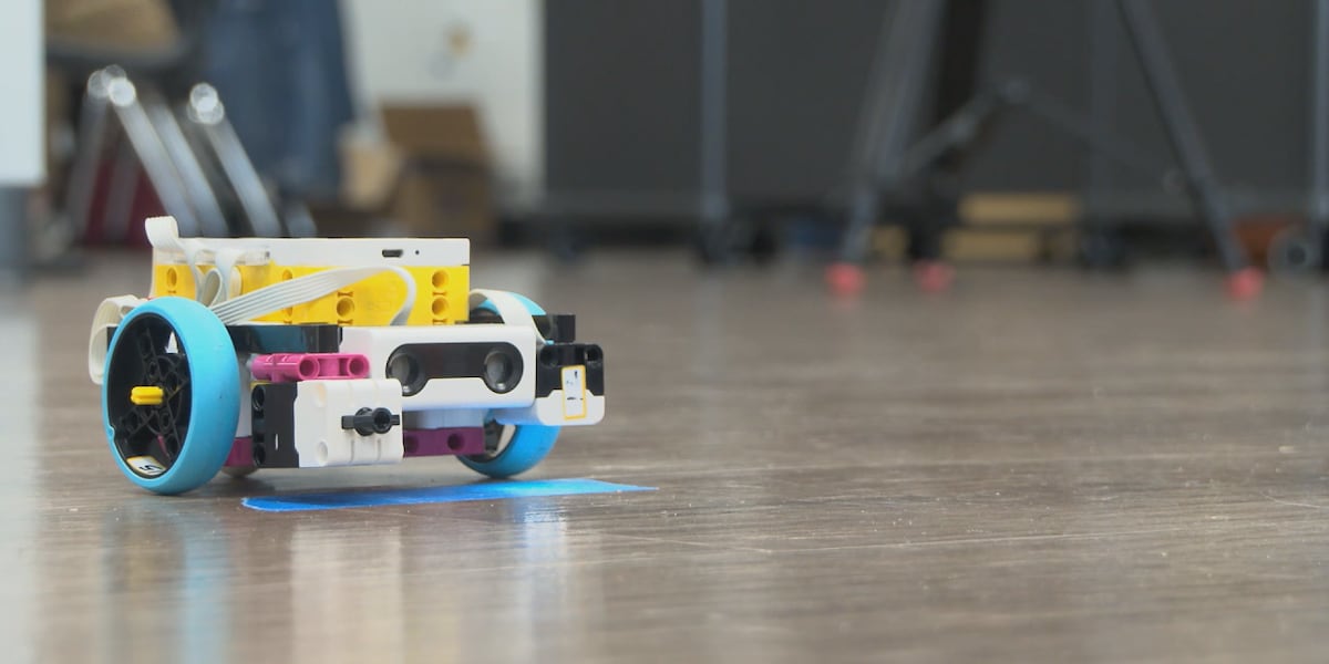 Robot Royale Camp 为当地学生点燃 STEM 梦想